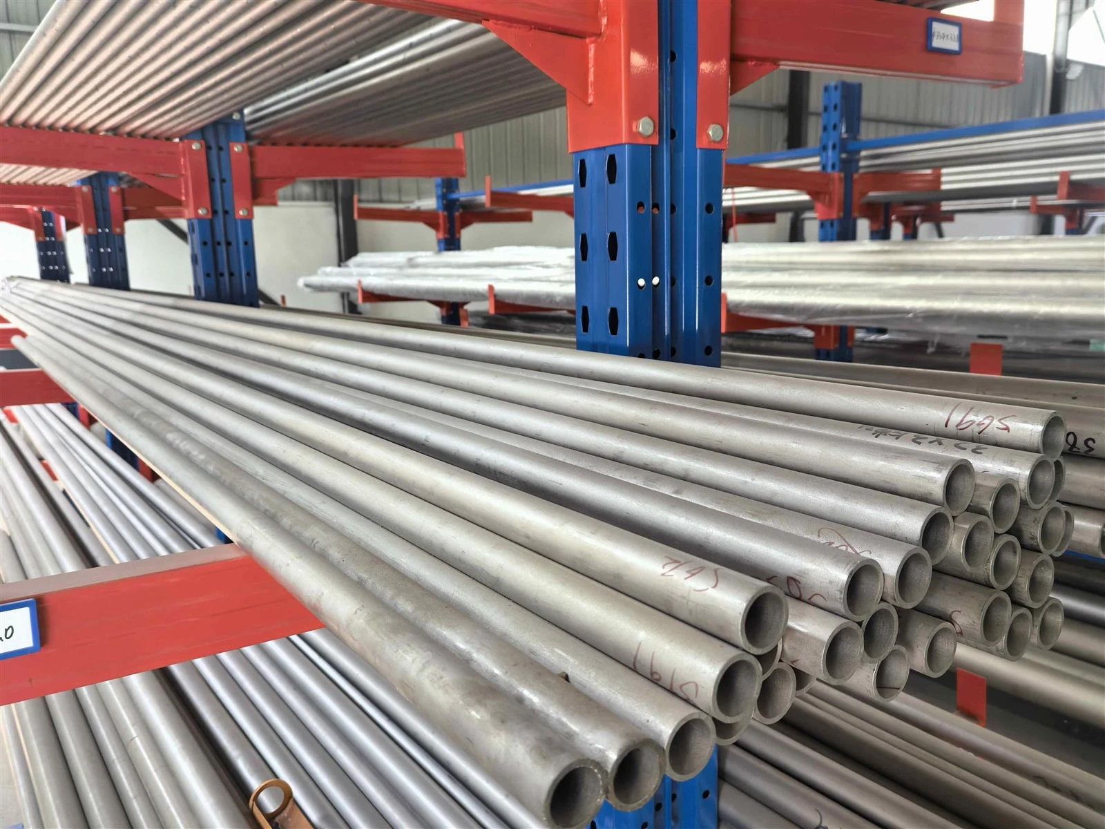 titanium seamless tubes titanium seamless tubes